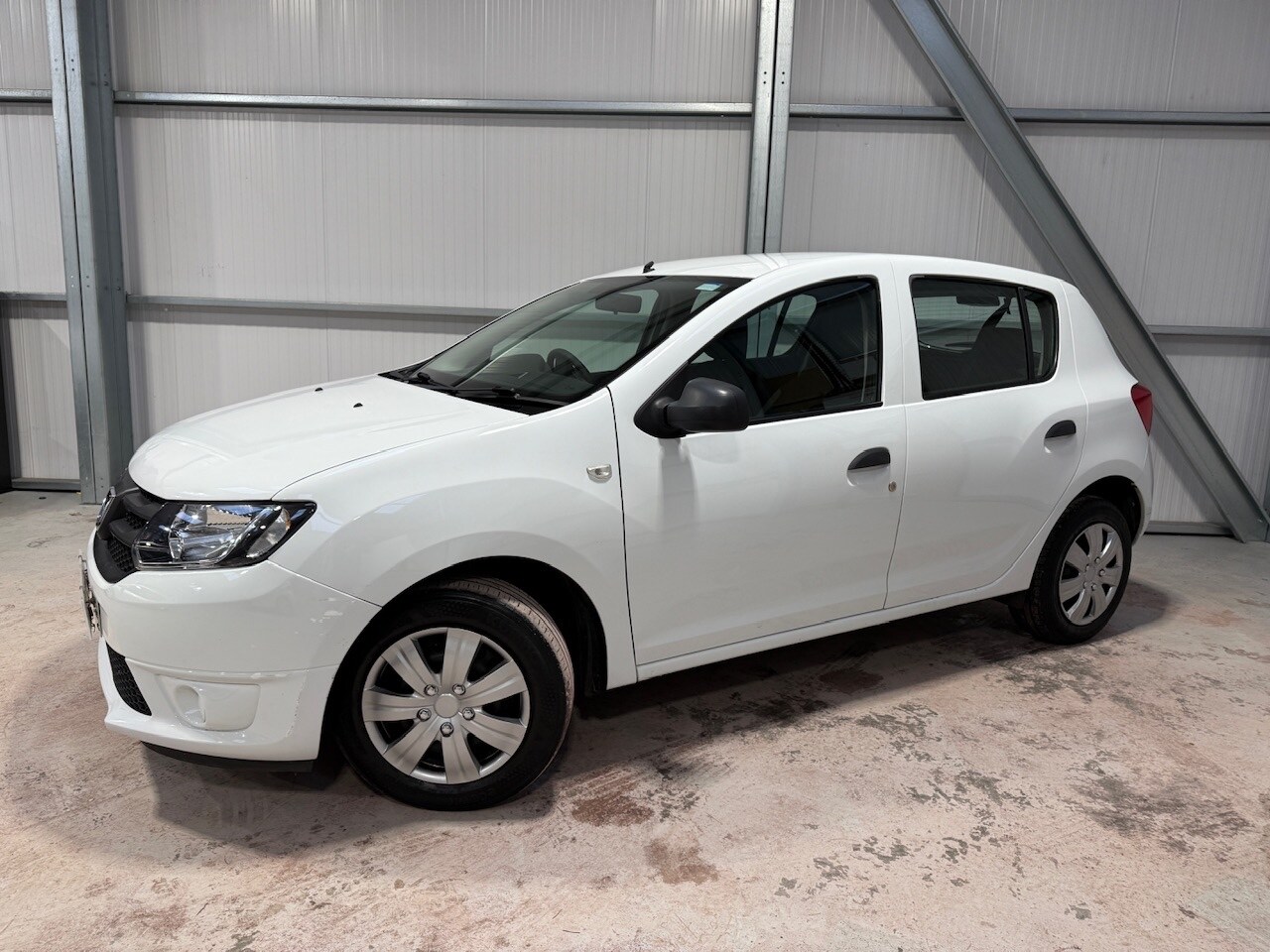 Used Dacia Sandero 2015 for sale - 77931340: Photo 37