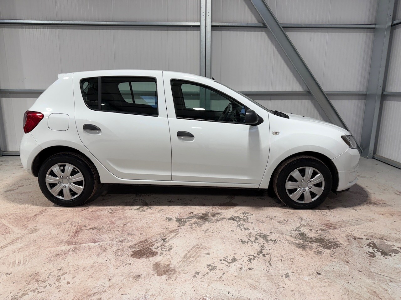 Used Dacia Sandero 2015 for sale - 77931340: Photo 41