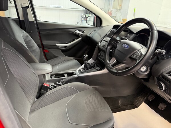 Used Ford Focus 2017 for sale - 75684681: Photo 14