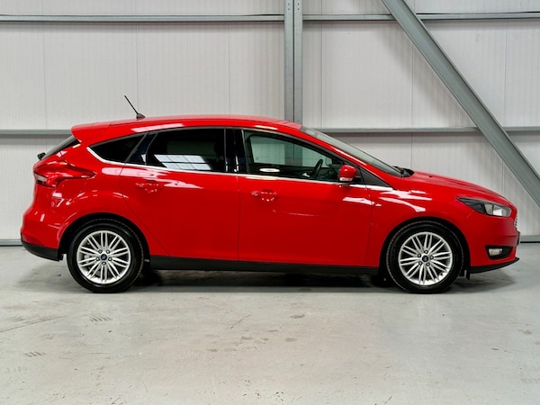 Used Ford Focus 2017 for sale - 75684681: Photo 4