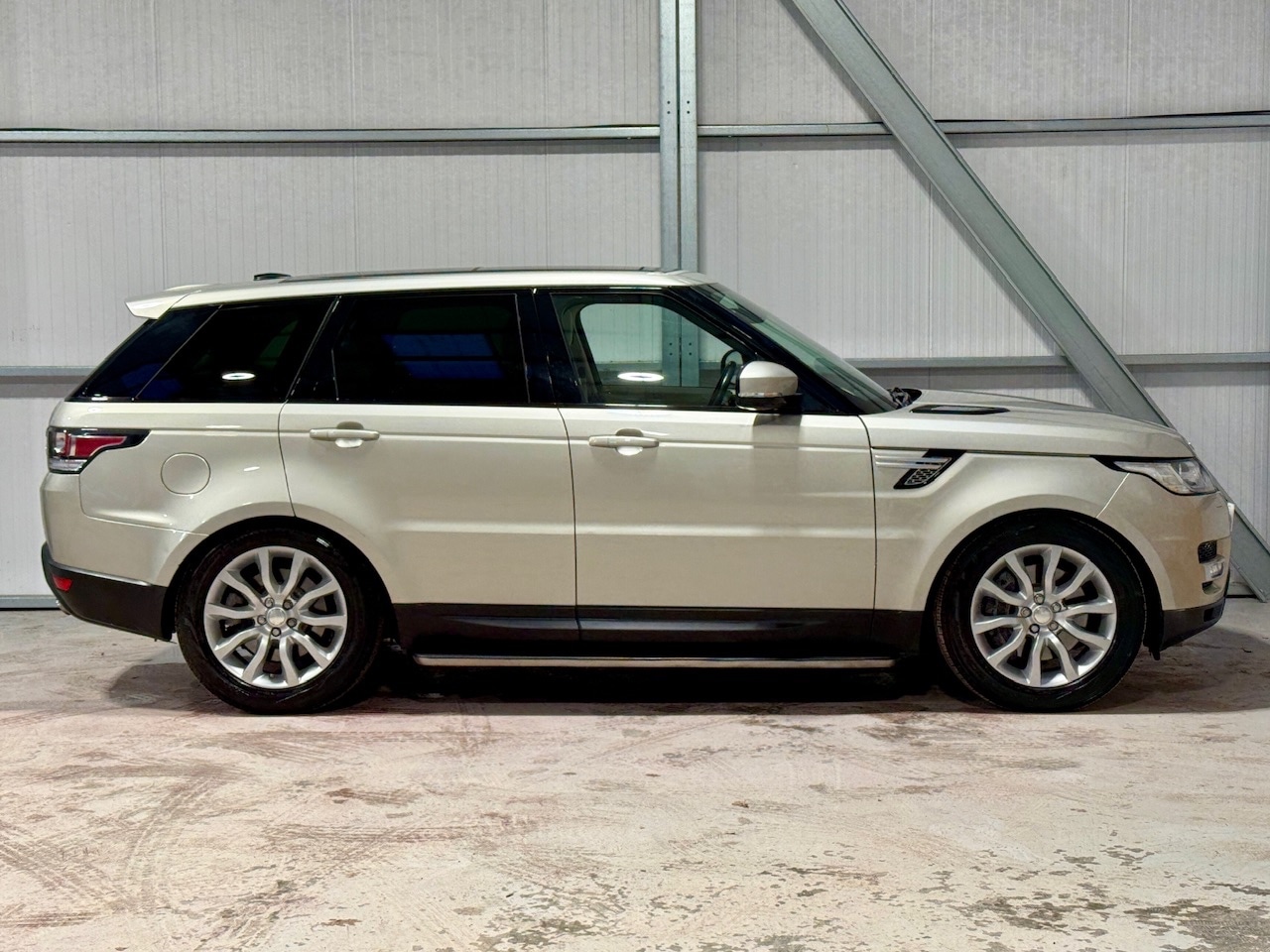 Used Land Rover Range Rover Sport 2013 for sale - 77379289: Photo 3