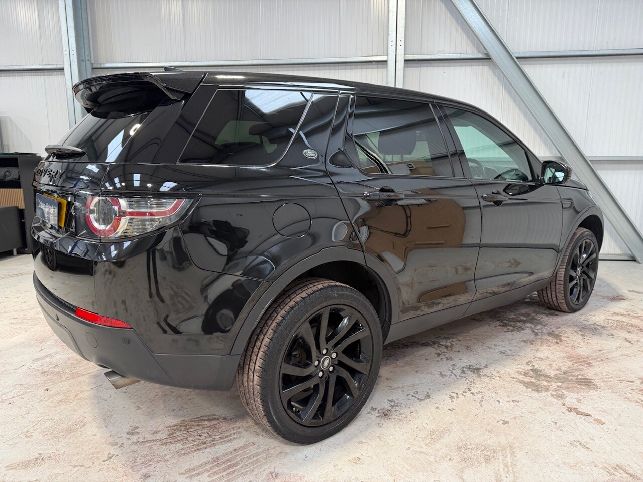 Used Land Rover Discovery Sport 2017 for sale - 77364396: Photo 45