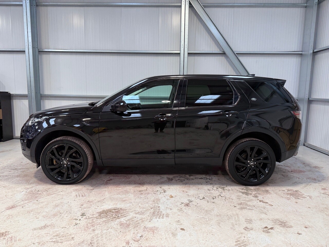Used Land Rover Discovery Sport 2017 for sale - 77364396: Photo 51