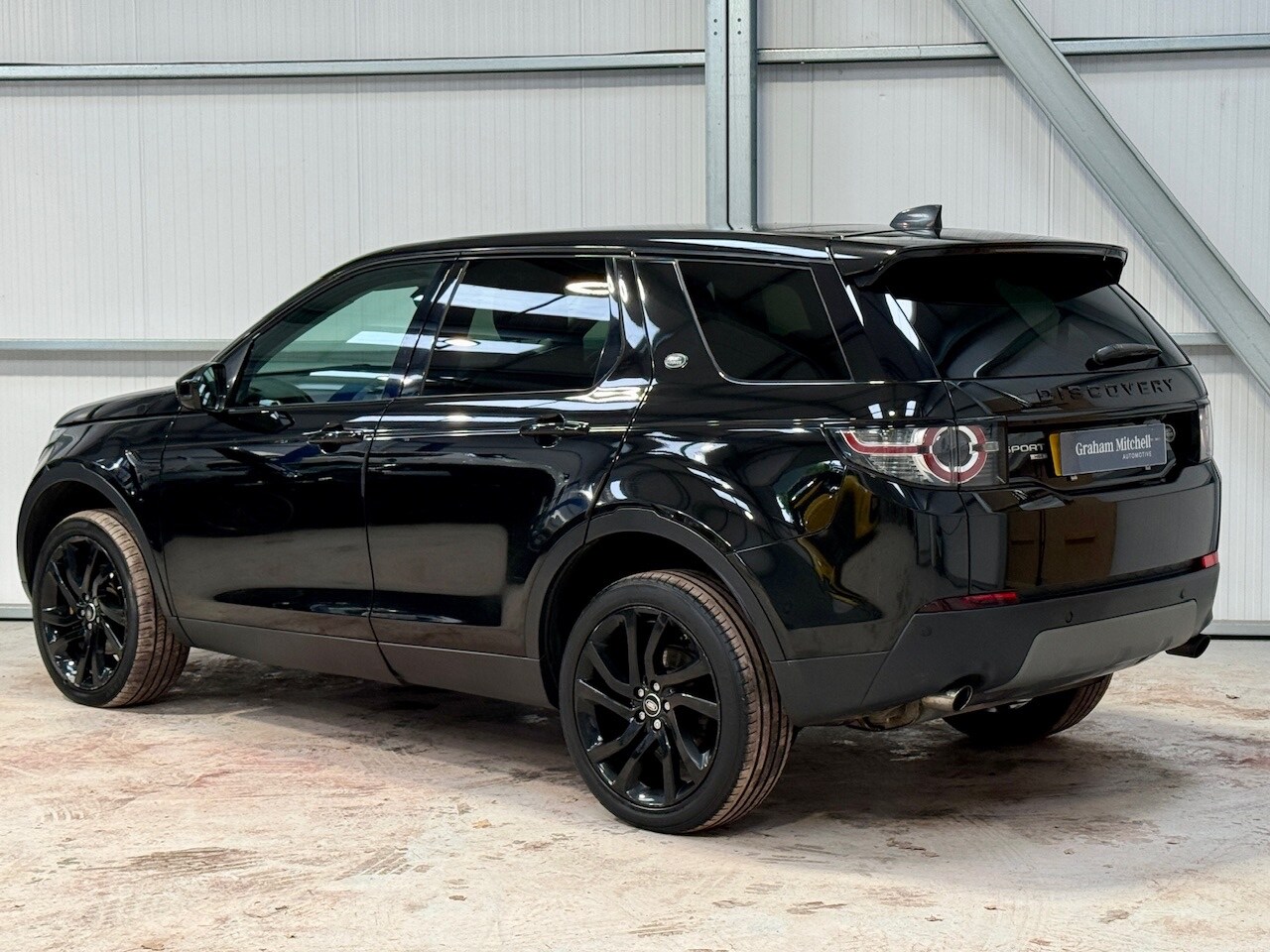 Used Land Rover Discovery Sport 2017 for sale - 77364396: Photo 6