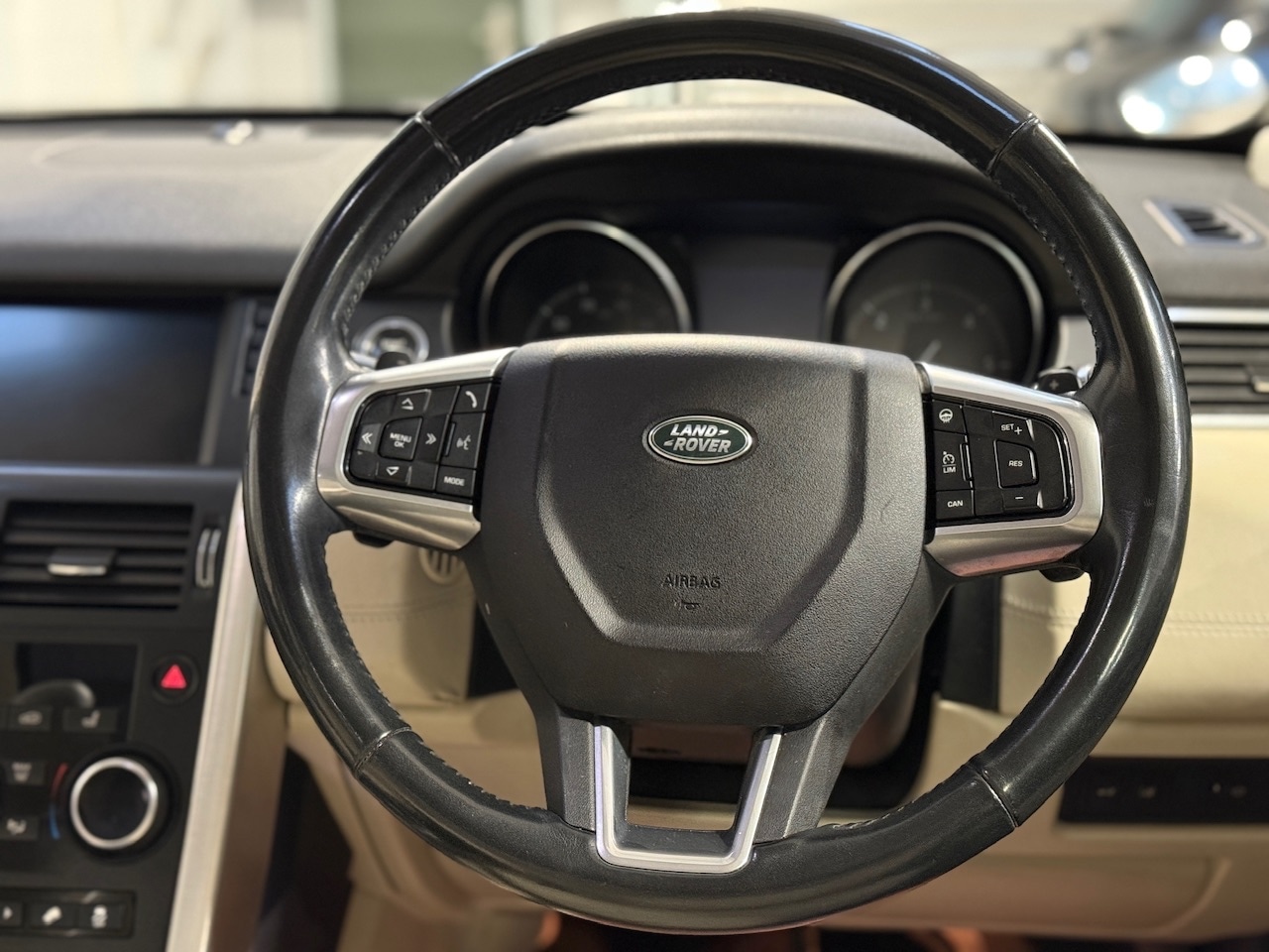 Used Land Rover Discovery Sport 2017 for sale - 77339506: Photo 15