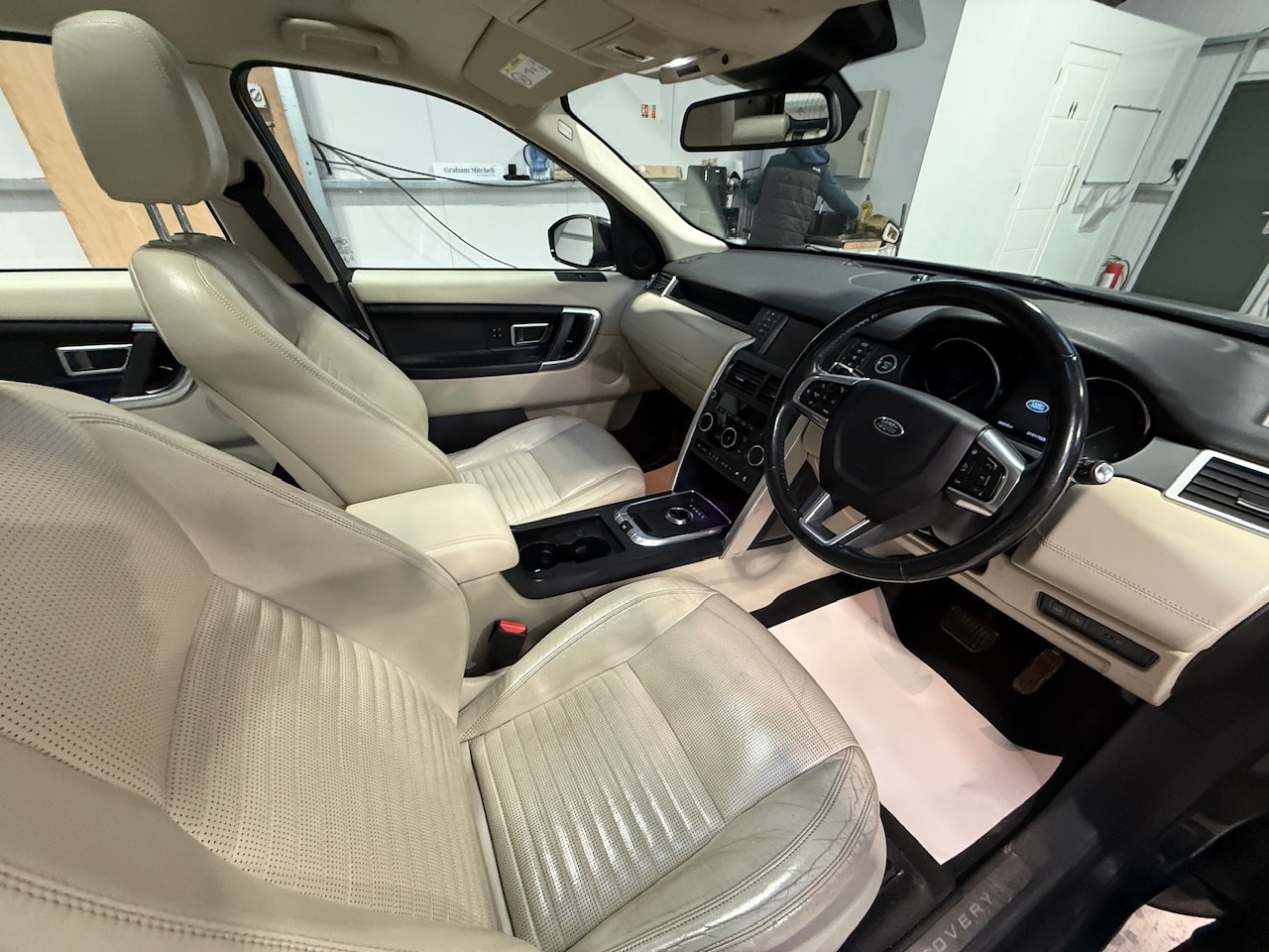 Used Land Rover Discovery Sport 2017 for sale - 77339506: Photo 18