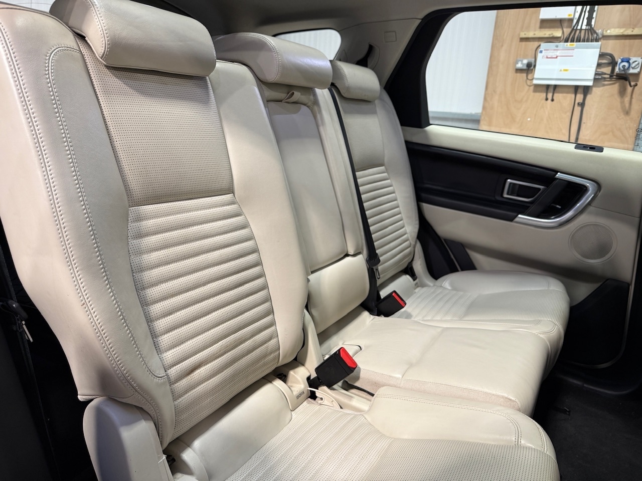 Used Land Rover Discovery Sport 2017 for sale - 77339506: Photo 26