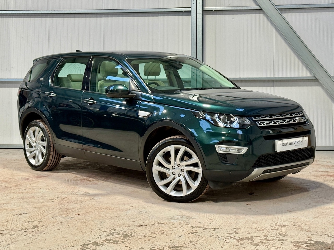 Used Land Rover Discovery Sport 2017 for sale - 77339506: Photo 3