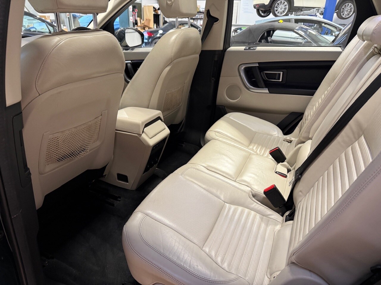 Used Land Rover Discovery Sport 2017 for sale - 77339506: Photo 33