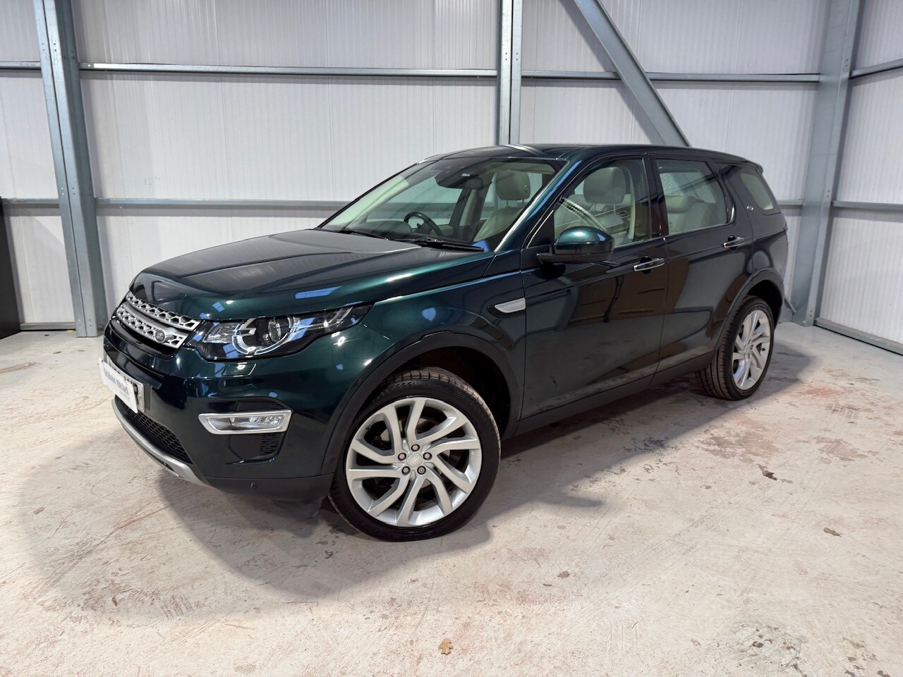 Used Land Rover Discovery Sport 2017 for sale - 77339506: Photo 43