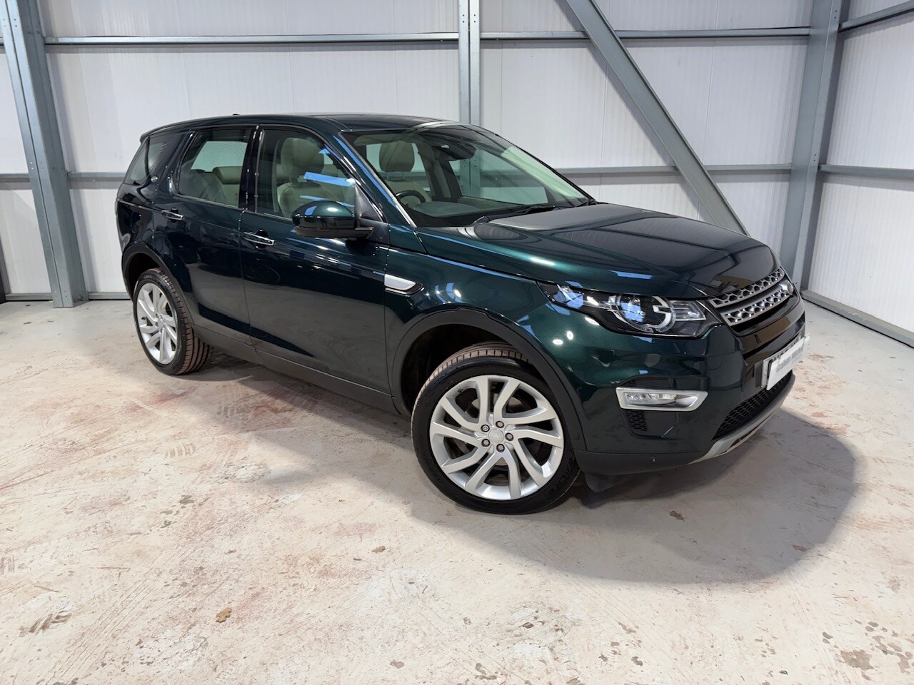 Used Land Rover Discovery Sport 2017 for sale - 77339506: Photo 46