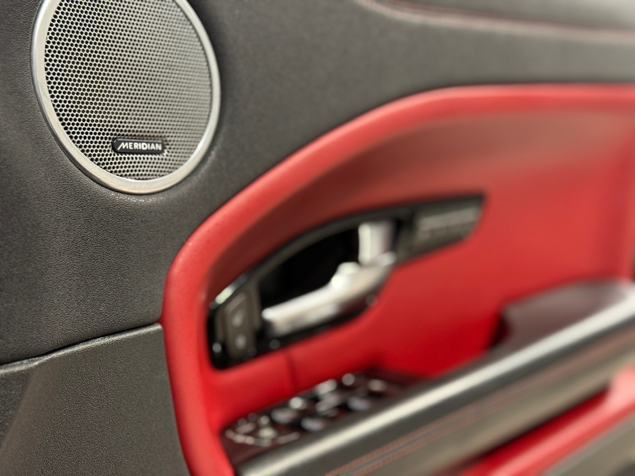 Used Land Rover Range Rover Evoque 2017 for sale - 77365580: Photo 11