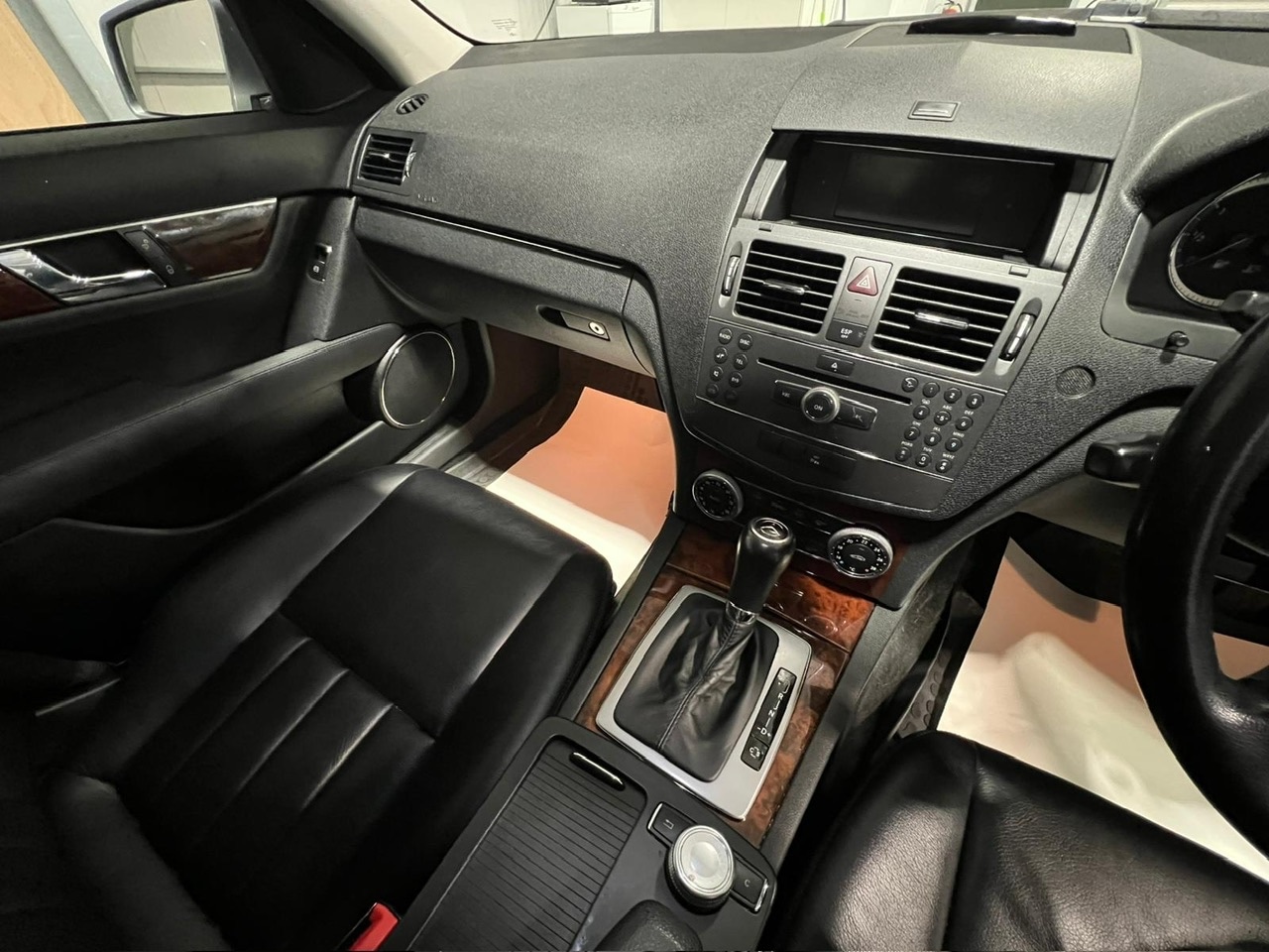 Used Mercedes-Benz C Class 2010 for sale - 76682412: Photo 11