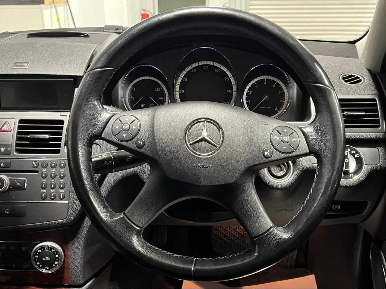Used Mercedes-Benz C Class 2010 for sale - 76682412: Photo 14