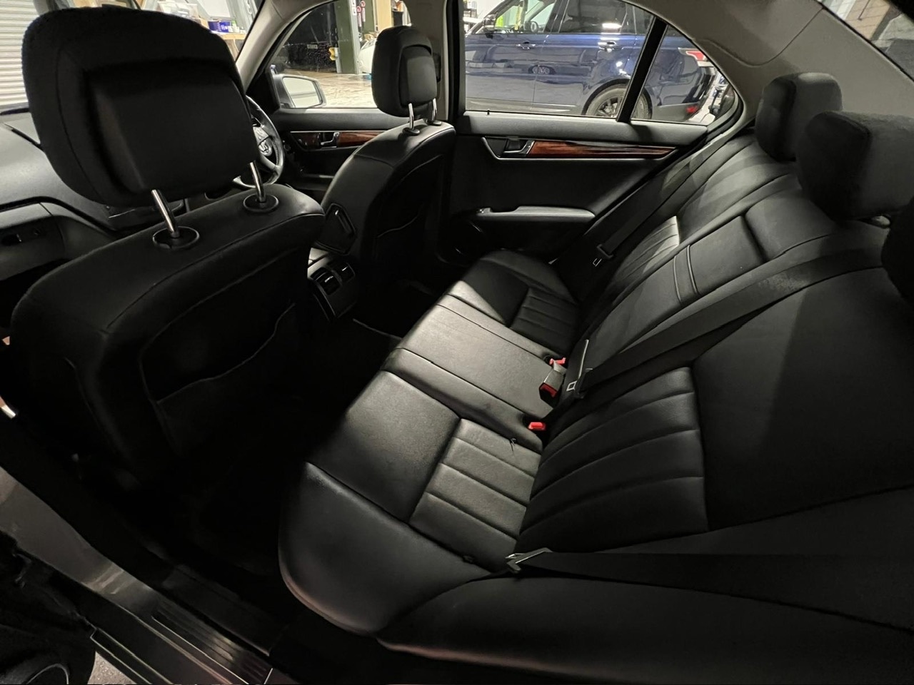 Used Mercedes-Benz C Class 2010 for sale - 76682412: Photo 30