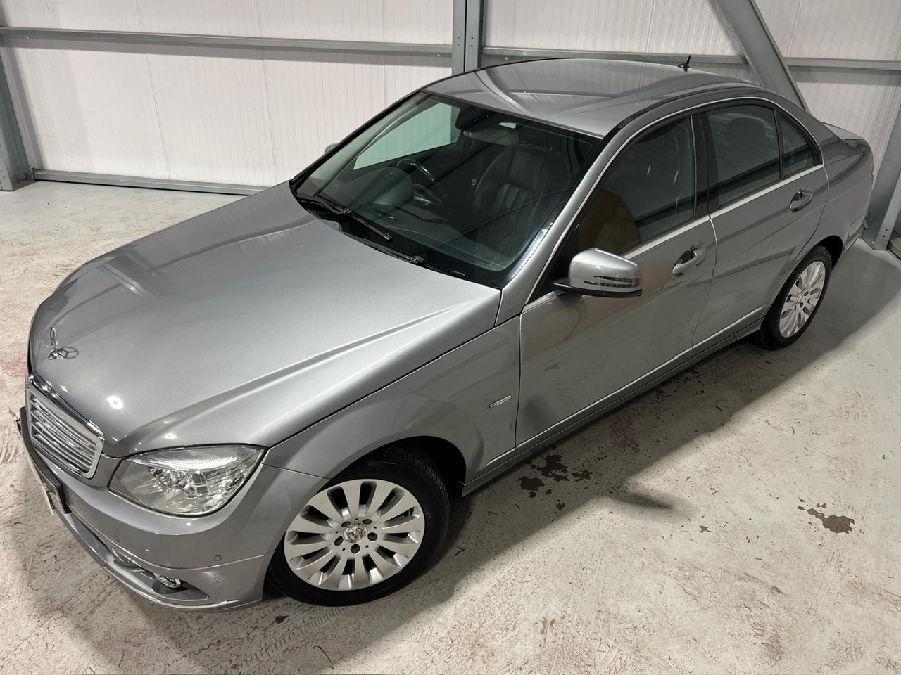 Used Mercedes-Benz C Class 2010 for sale - 76682412: Photo 32