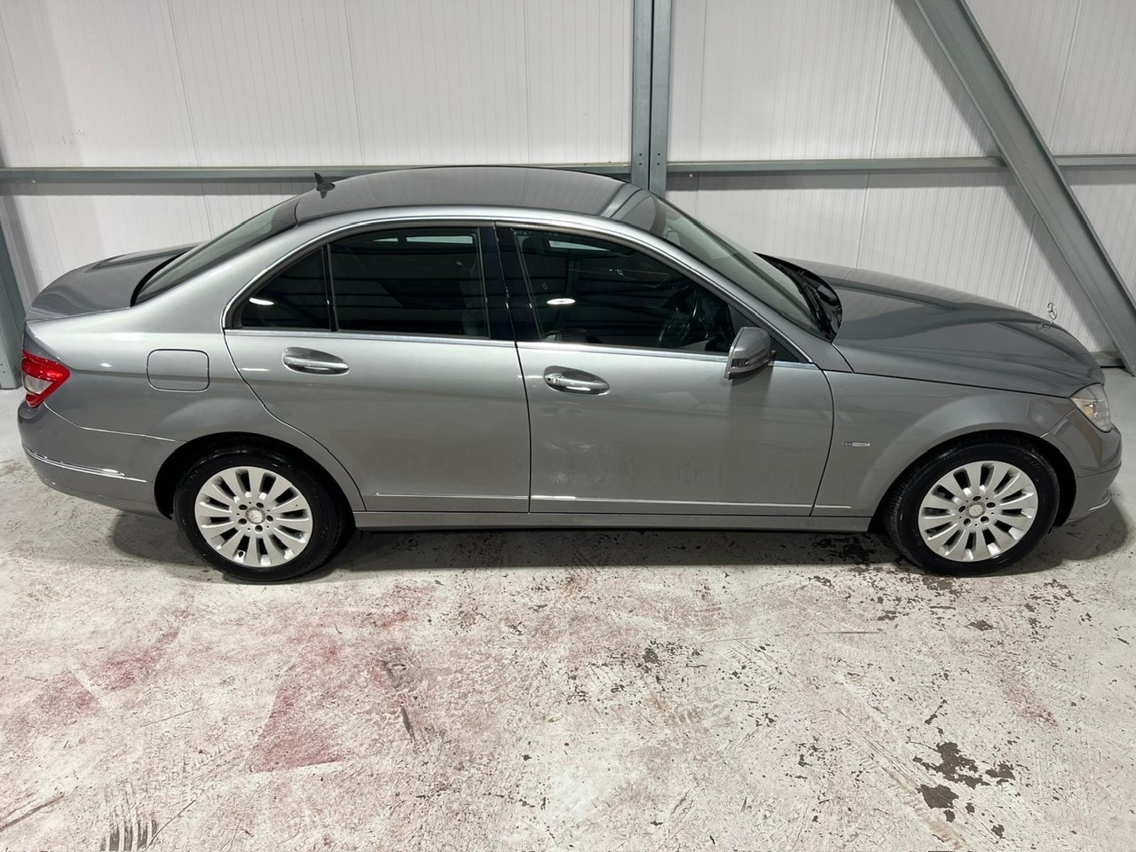 Used Mercedes-Benz C Class 2010 for sale - 76682412: Photo 35