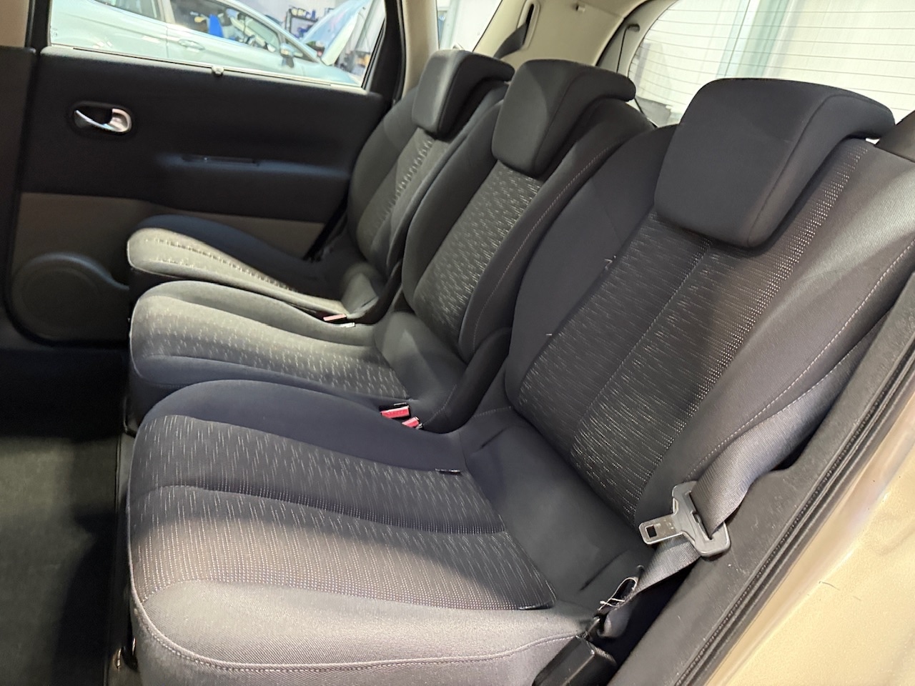 Used Renault Scenic 2007 for sale - 76910819: Photo 30