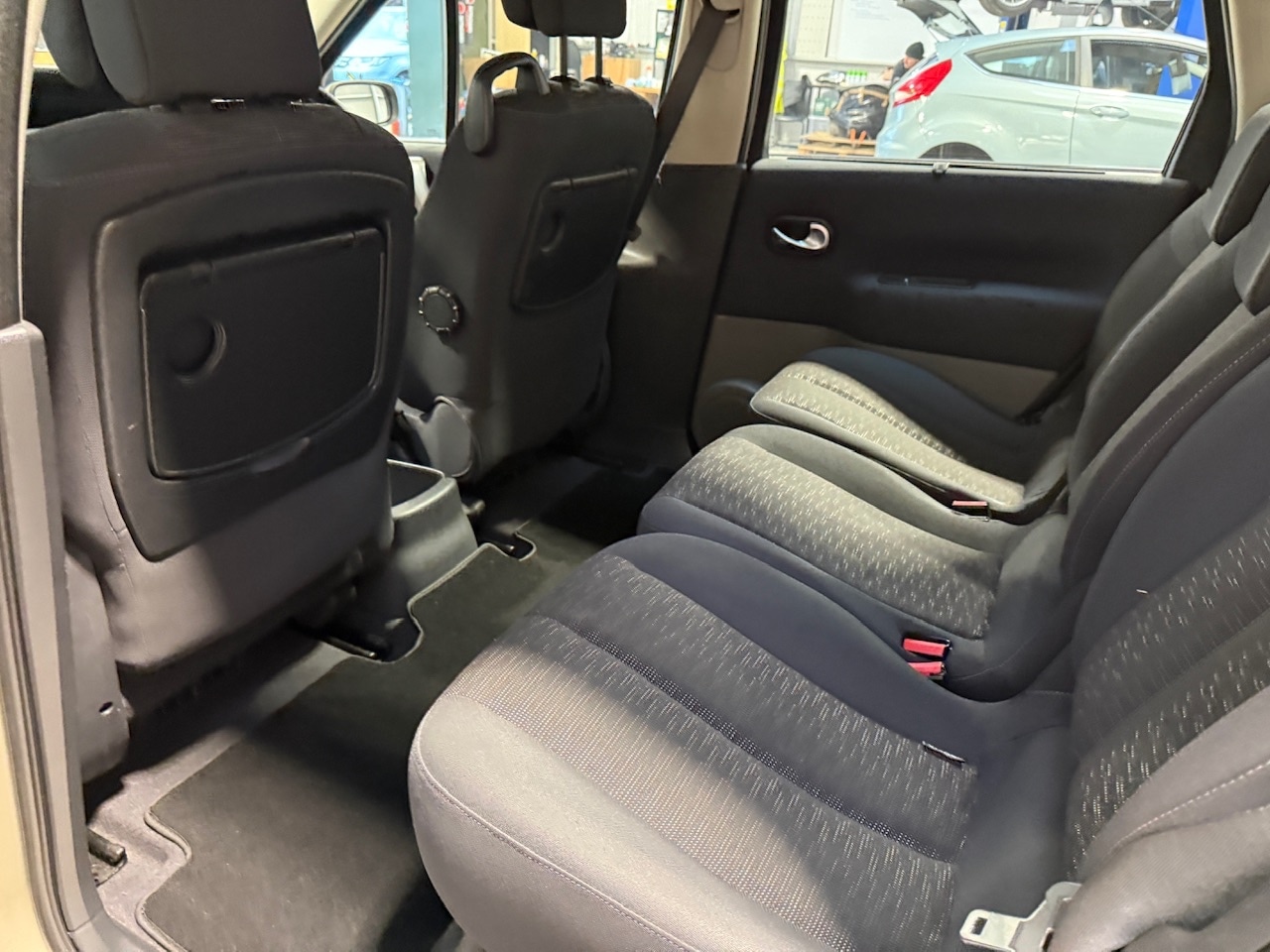 Used Renault Scenic 2007 for sale - 76910819: Photo 31