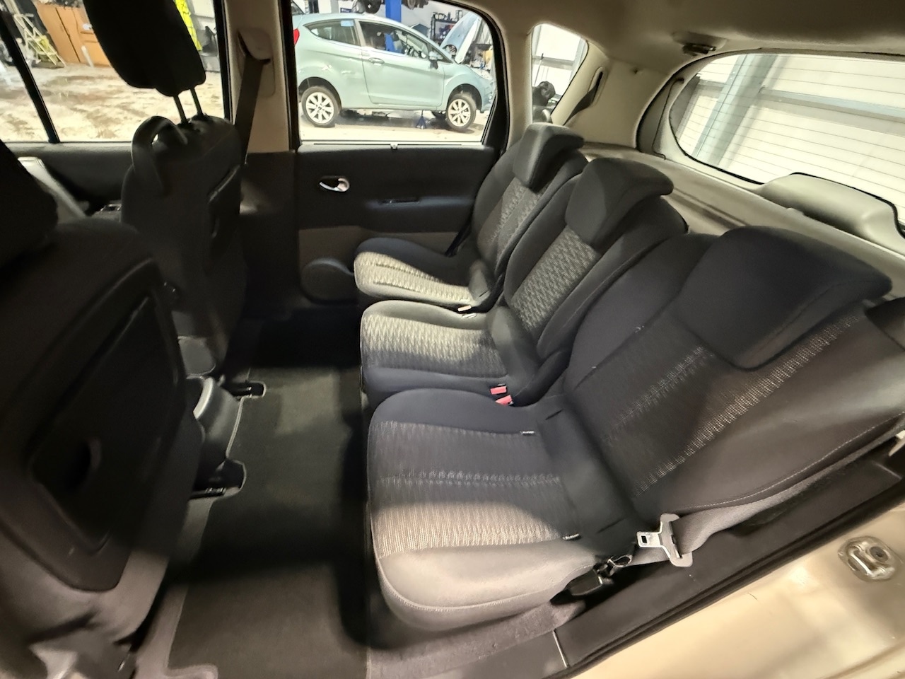 Used Renault Scenic 2007 for sale - 76910819: Photo 32