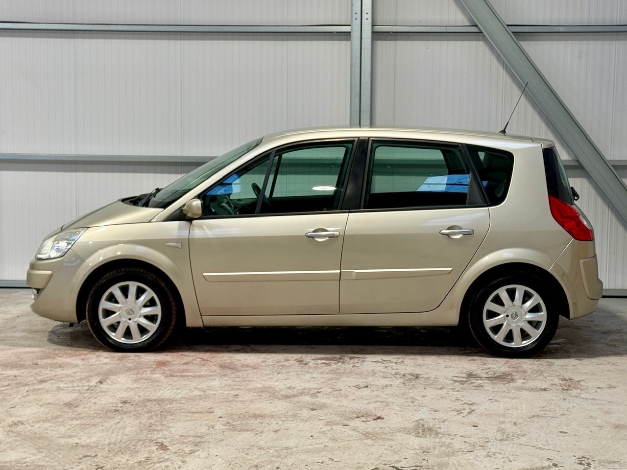 Used Renault Scenic 2007 for sale - 76910819: Photo 8