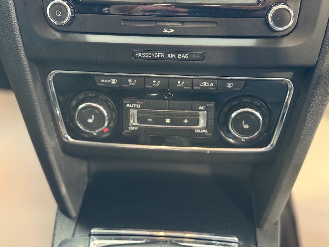 Used Skoda Superb 2011 for sale - 77918053: Photo 14