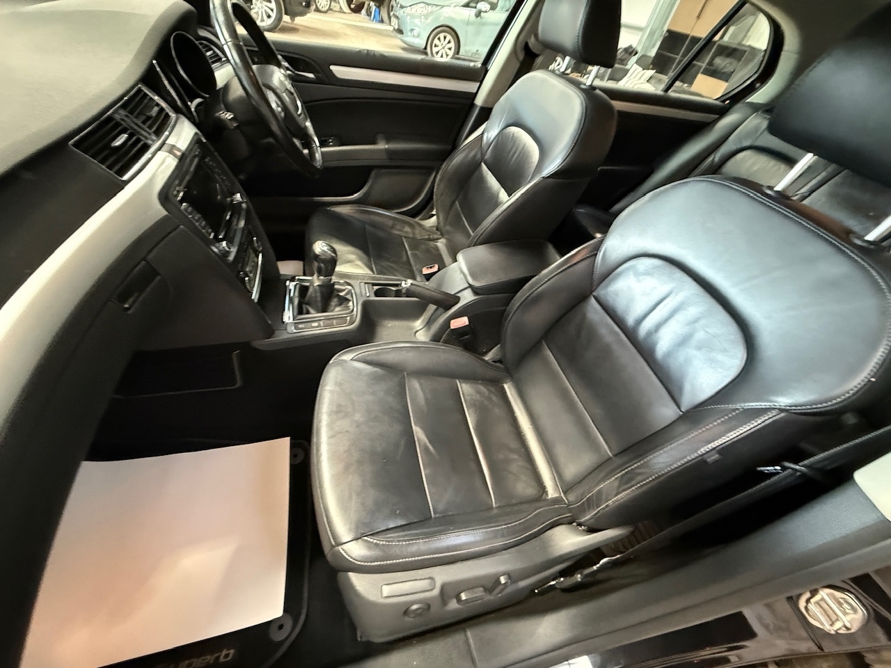 Used Skoda Superb 2011 for sale - 77918053: Photo 25