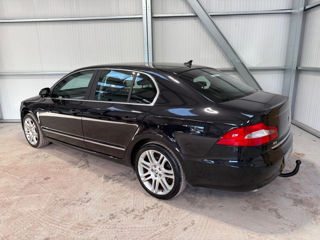 Used Skoda Superb 2011 for sale - 77918053: Photo 49