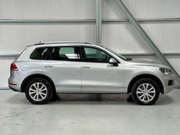 Used Volkswagen Touareg 2011 for sale - 75406969: Photo
