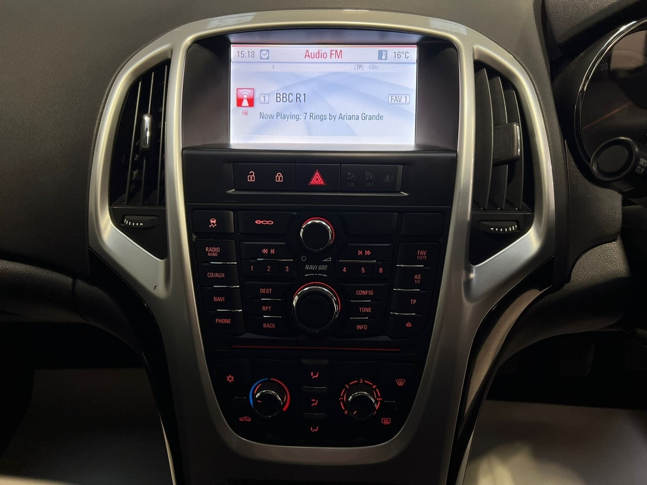 Used Vauxhall Astra 2011 for sale - 76694387: Photo 11