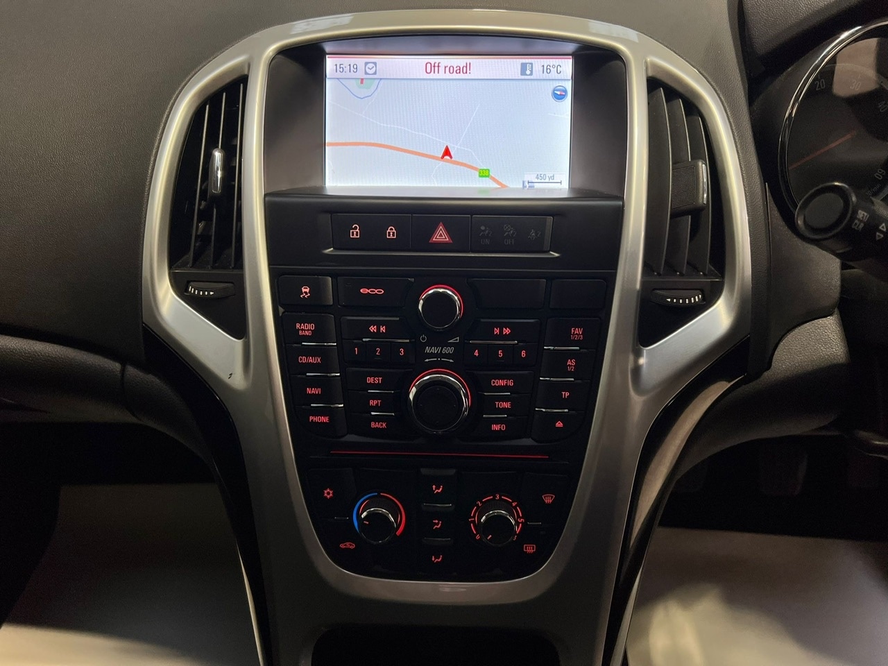 Used Vauxhall Astra 2011 for sale - 76694387: Photo 12