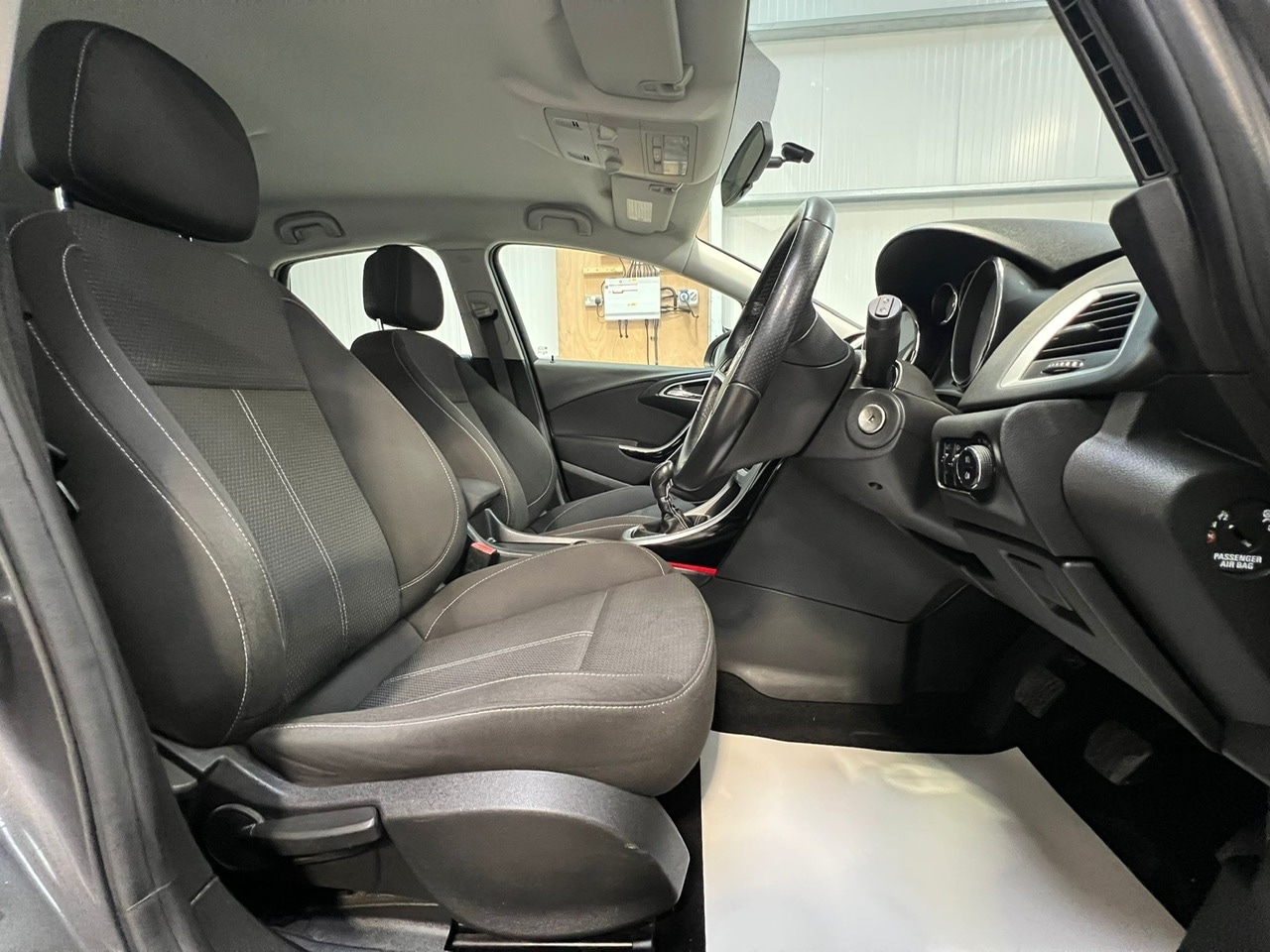 Used Vauxhall Astra 2011 for sale - 76694387: Photo 15