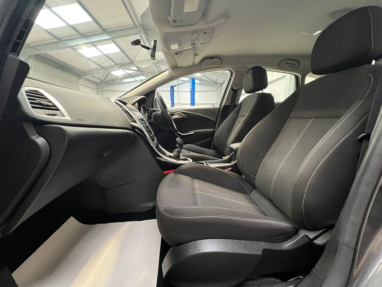 Used Vauxhall Astra 2011 for sale - 76694387: Photo 20