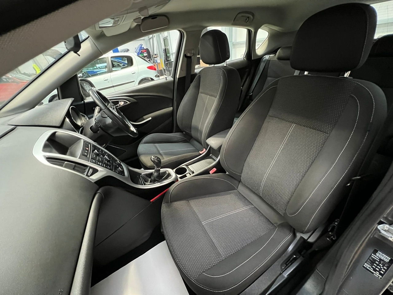 Used Vauxhall Astra 2011 for sale - 76694387: Photo 22