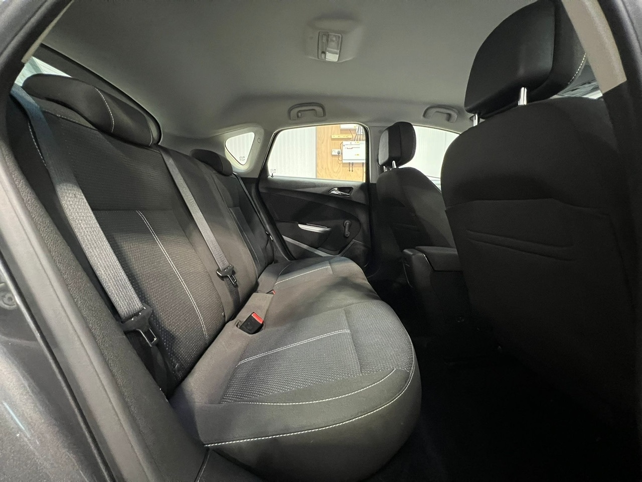 Used Vauxhall Astra 2011 for sale - 76694387: Photo 23