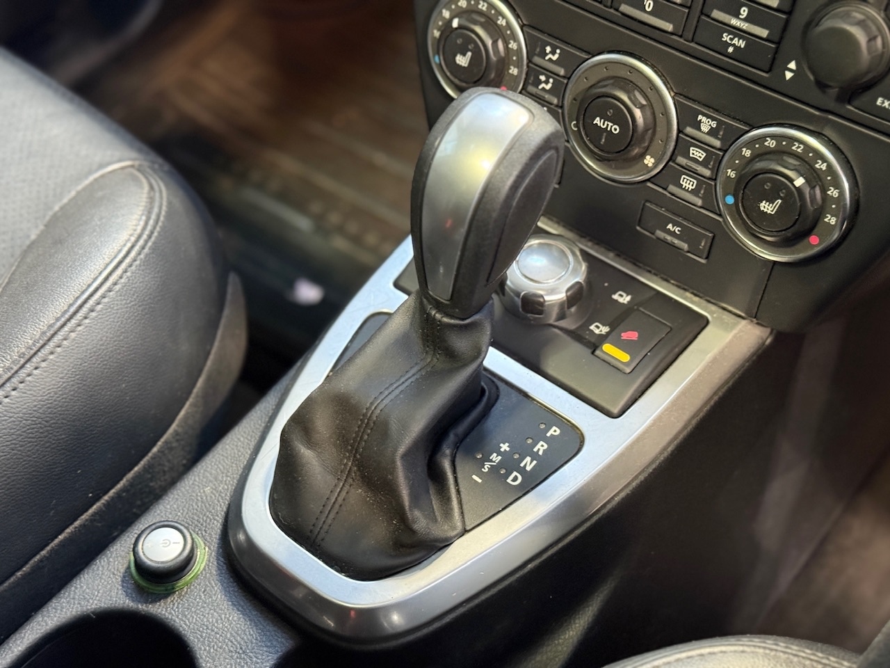 Used Land Rover Freelander 2010 for sale - 78027506: Photo 11