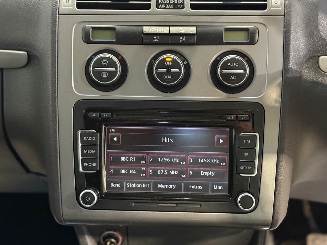 Used Volkswagen Touran 2009 for sale - 76906144: Photo 11