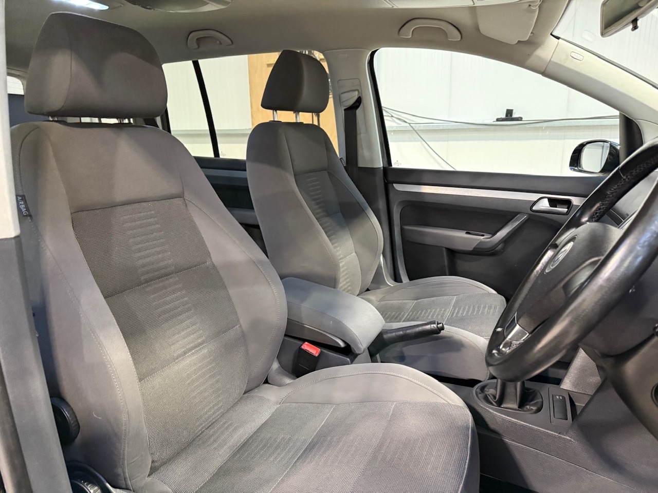 Used Volkswagen Touran 2009 for sale - 76906144: Photo 14