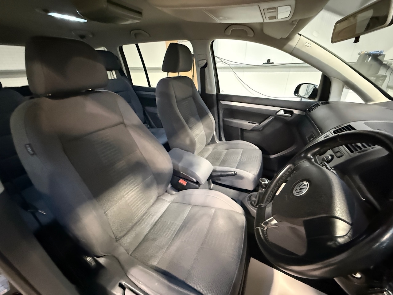 Used Volkswagen Touran 2009 for sale - 76906144: Photo 16