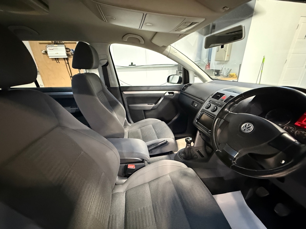 Used Volkswagen Touran 2009 for sale - 76906144: Photo 17