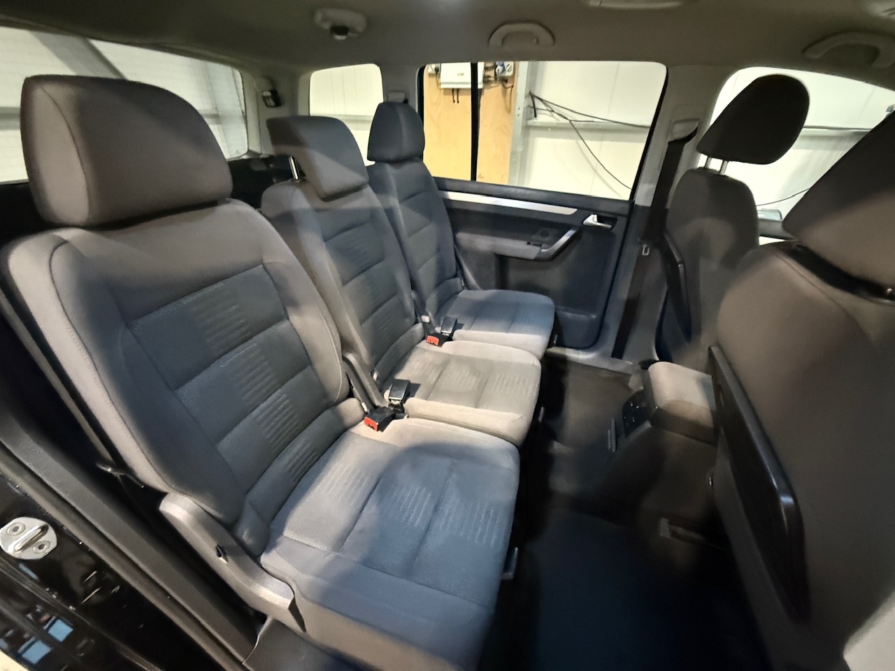 Used Volkswagen Touran 2009 for sale - 76906144: Photo 27