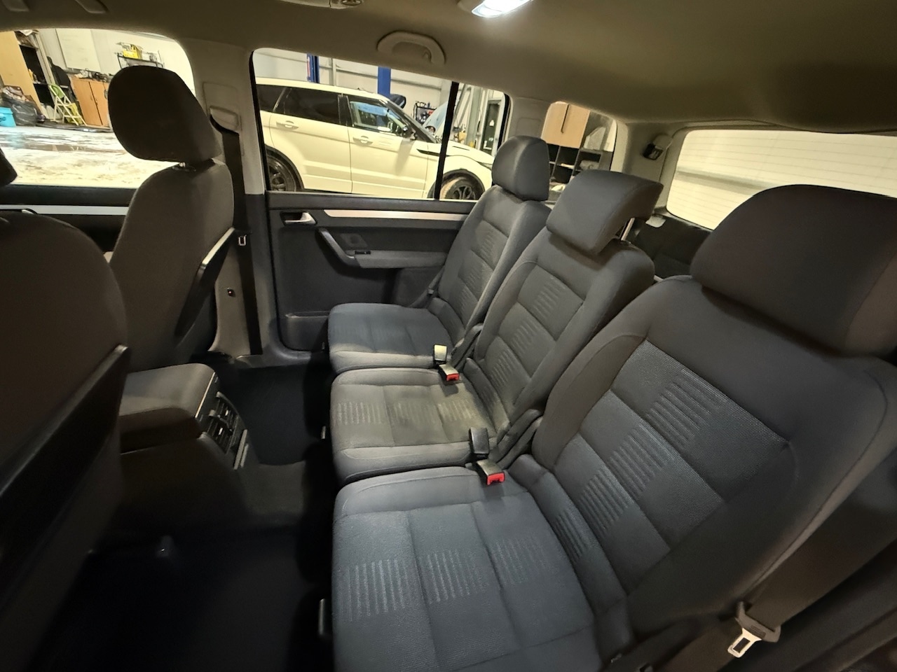 Used Volkswagen Touran 2009 for sale - 76906144: Photo 33