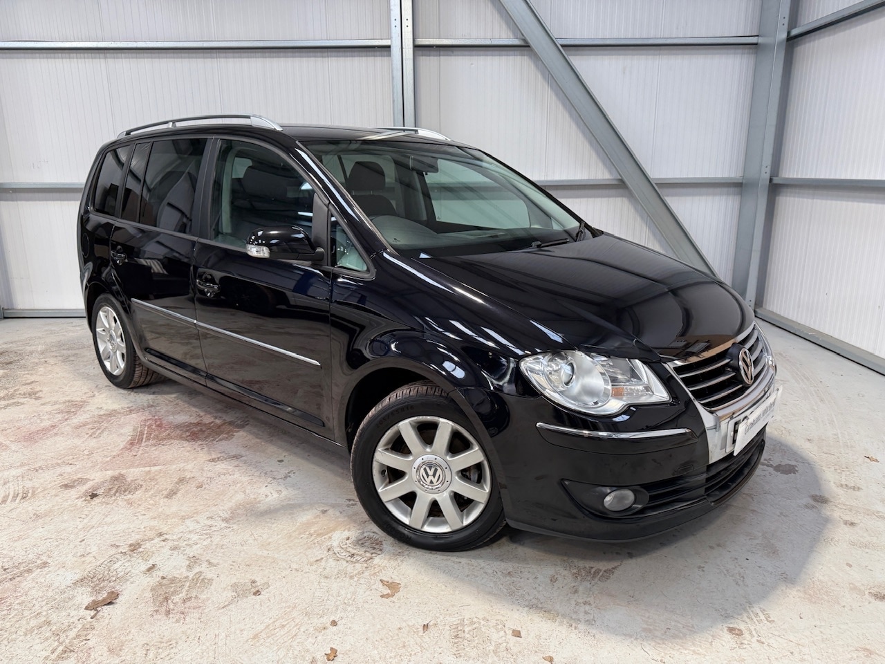 Used Volkswagen Touran 2009 for sale - 76906144: Photo 41