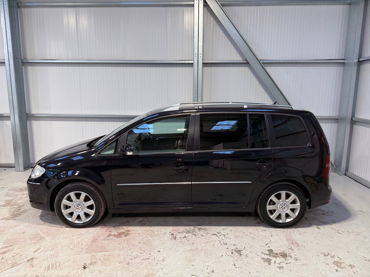 Used Volkswagen Touran 2009 for sale - 76906144: Photo 53