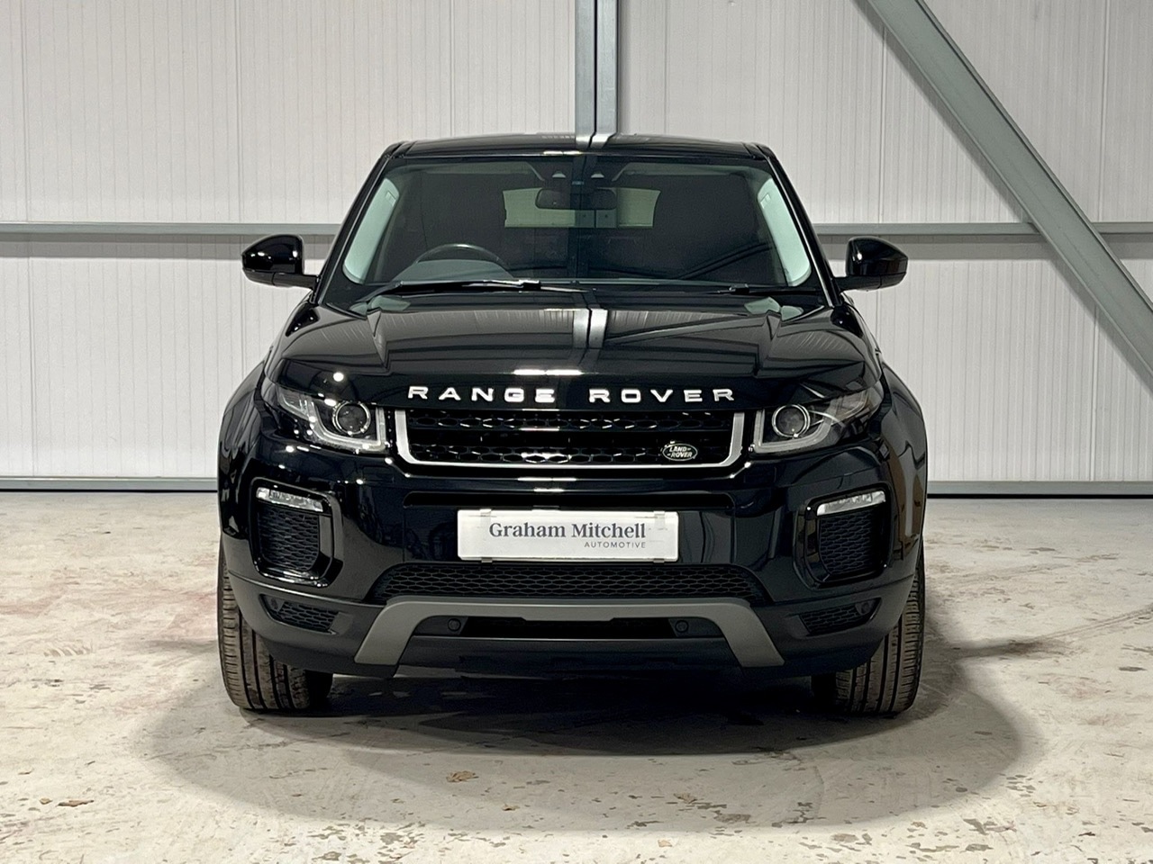 Used Land Rover Range Rover Evoque 2017 for sale - 76762484: Photo 2