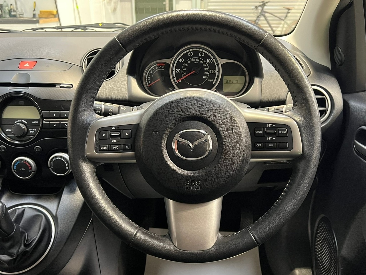 Used Mazda Mazda2 2011 for sale - 76696733: Photo 11