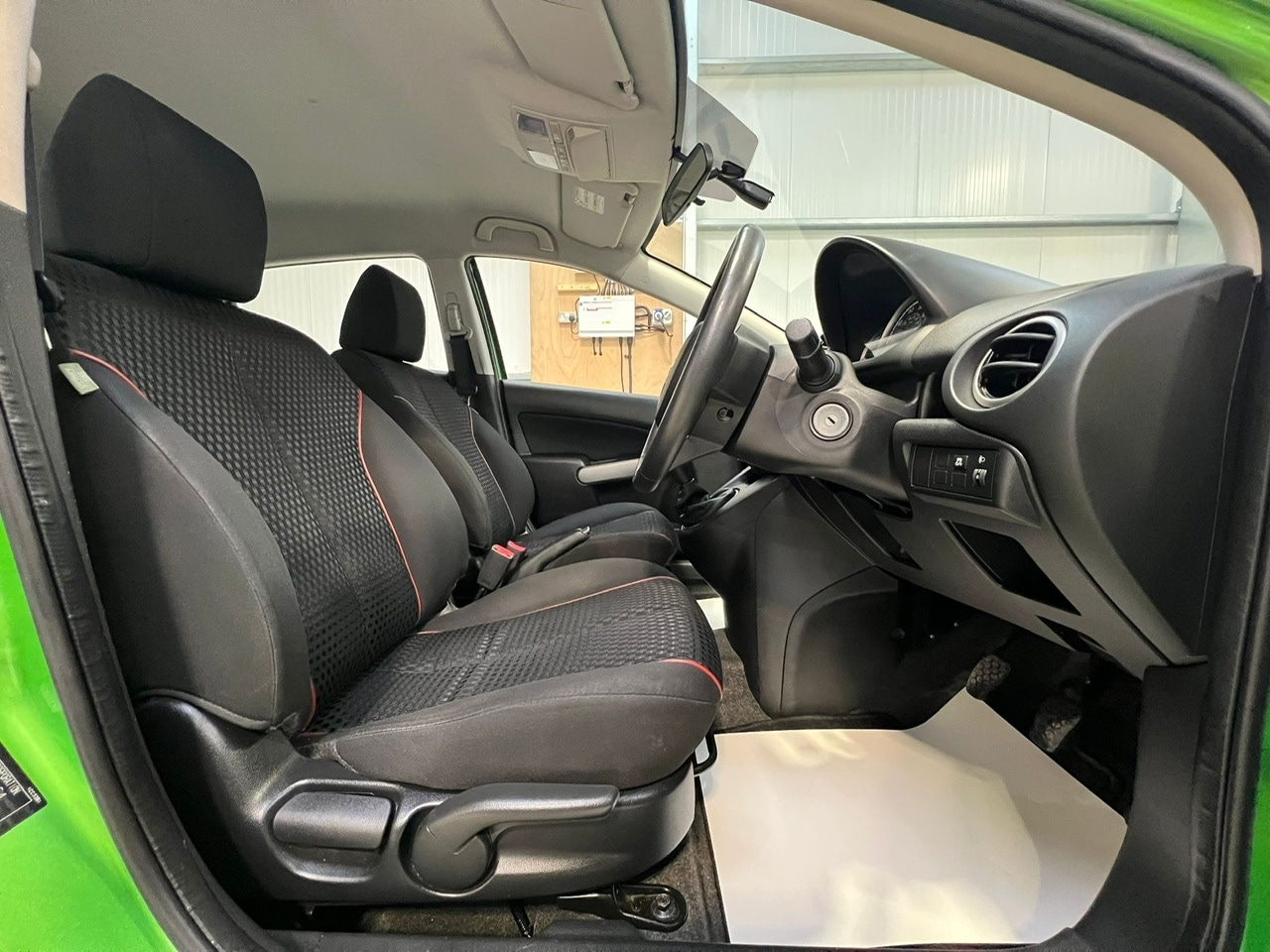 Used Mazda Mazda2 2011 for sale - 76696733: Photo 12