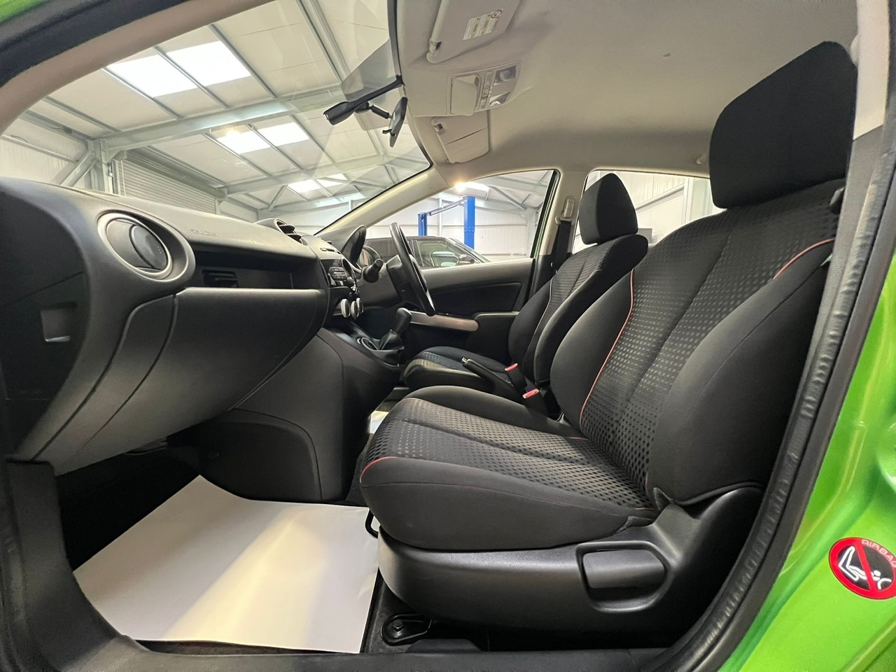 Used Mazda Mazda2 2011 for sale - 76696733: Photo 17