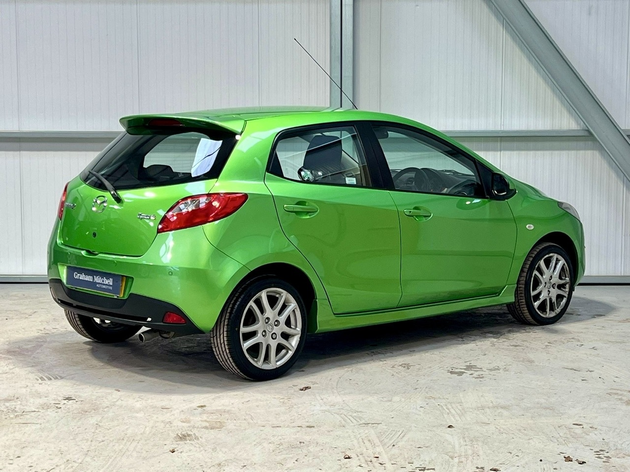 Used Mazda Mazda2 2011 for sale - 76696733: Photo 4