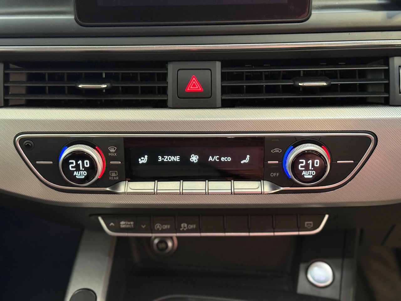 Used Audi A4 2016 for sale - 76319383: Photo 12